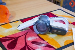 Test Black & Decker PV1820L Tischstaubsauger