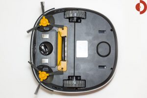 Test-Ecovacs-Deebot-D45-von-unten