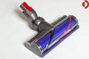 test-dyson-v8-absolute-direktantrieb-buerste