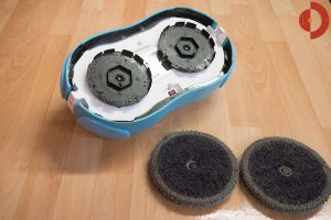 Moneual-RS500-Wischroboter-Laminat-Flecken-sind-weg
