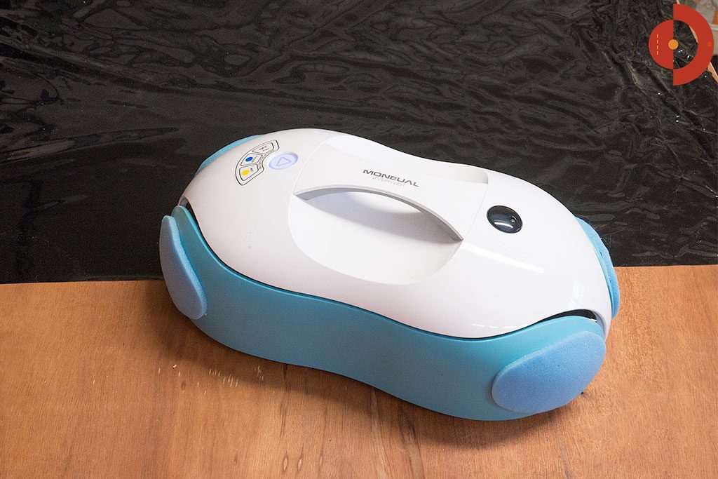 Moneual-RS500-Wischroboter-Schwarzer-Boden