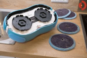 Moneual-RS500-Wischroboter-Wischpads-nach-Reinigung