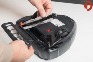 AEG-RX9-Saugroboter-Test-Teppichbuerste