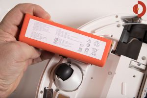 Xiaomi-Roborock-Robotic-Vacuum-Cleaner-Testbericht-Akku