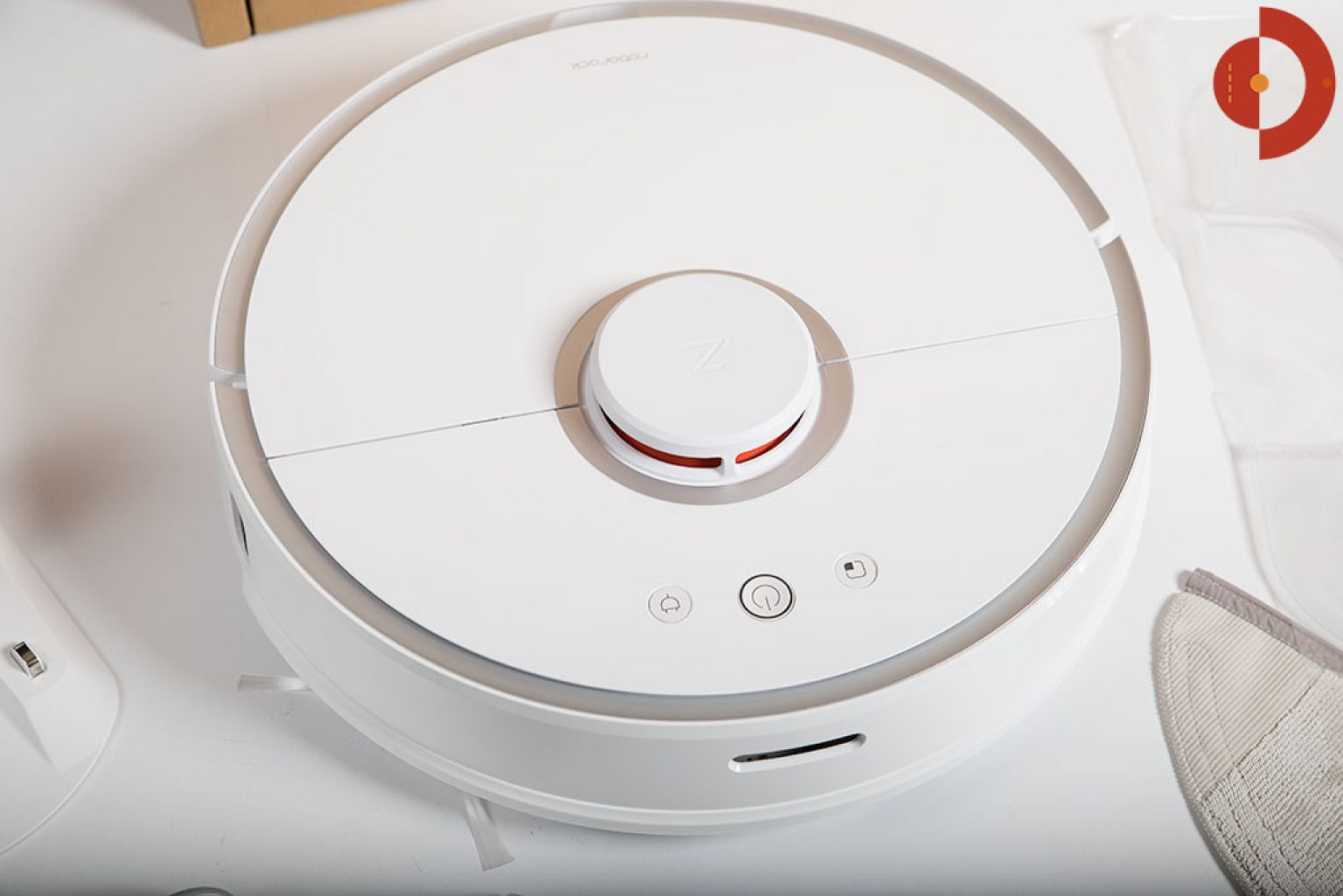 Xiaomi-Roborock-Robotic-Vacuum-Cleaner-Testbericht-Lieferumfang-Roboter ...