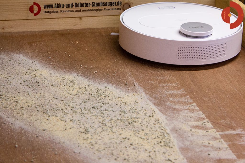 360-S6-Robot-Vacuum-Cleaner-Test-Katzenstreu-Hartboden