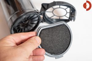 Akkustaubsauger-AEG-FX9-1-IBM-Test-Schmutzbehaelter-Filter-2