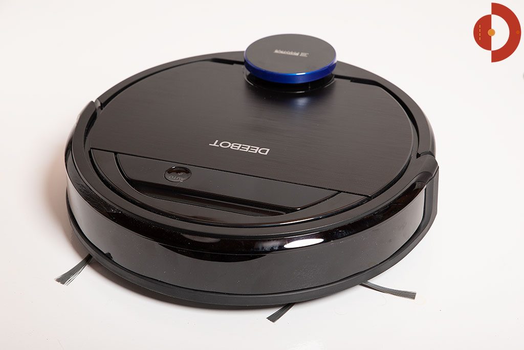 Ecovacs-Robotics-Deebot-OZMO-930-Test-Roboter