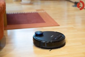 Ecovacs-Robotics-Deebot-OZMO-930-Test-Wohnraum3