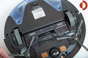 Ecovacs-Robotics-Deebot-OZMO-930-Test-ohne-Buerste