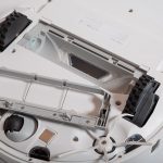 Roborock-S6-Test-Saugroboter-Buerstenfach-2.