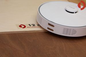 Saugroboter-360-s5-Tuerschwellen-Test
