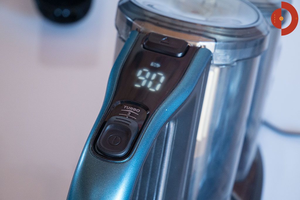 Philips-SpeedPro-Max-Plus-Aqua-XC8147-Test-Laufzeit-Anzeige
