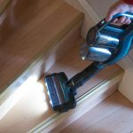 Philips-SpeedPro-Max-Plus-Aqua-XC8147-Test-Treppe-saugen