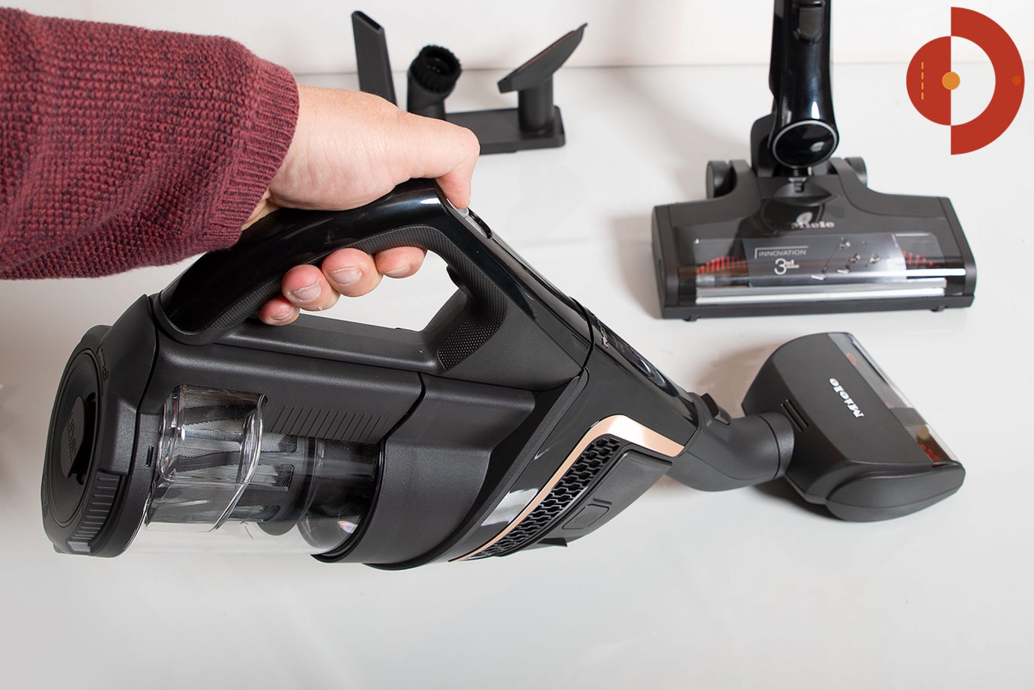 Miele Akku Staubsauger Triflex Hx1 Select Miele-Triflex-HX1-Cat-Dog-3-Test-Titel-2 - Akku- und Roboter-Staubsauger