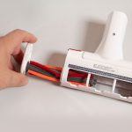 PUPPYOO-T10-Mix-Akkustaubsauger-Test-Buerstenwechsel