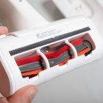 PUPPYOO-T10-Mix-Akkustaubsauger-Test-Mini-Elektrobuerste-unten