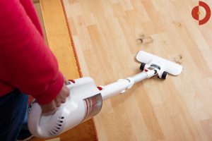 PUPPYOO-T10-Mix-Akkustaubsauger-Test-Wohnraum-Haare-Kruemmel-3