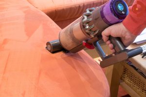 Dyson-V11-Absolute-Test-Couch-saugen-2