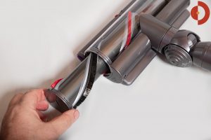 Dyson-V11-Absolute-Test-Direktantriebsbuerste-Torque-Drive-entnehmen-2