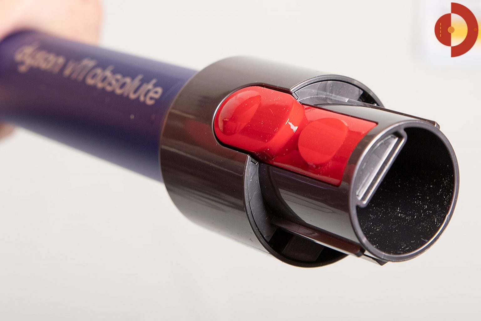 Dyson V11 Saugrohr Wackelt