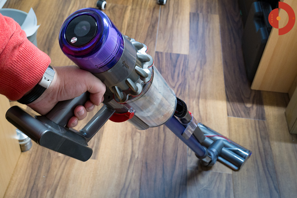 Dyson V11 Absolute Test Und Vergleich Akku Und Roboter Staubsauger