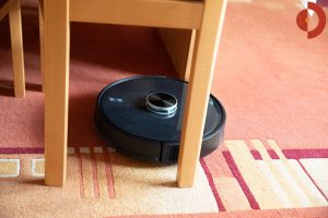 Cecotec-Conga-4090-Test-Saugroboter-Unter-Moebel-2