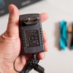 Cecotec-Conga-4090-Test-Vergleich-Netzteil