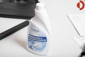 Tineco-Floor-One-S3-Test-Waschsauger-Halter-Rinigungsmittel