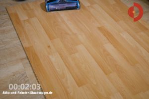 Bissell-CrossWave-Cordless-Test-Eingetrocknete-schokoflecken-4