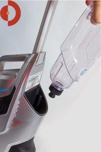 Bissell-CrossWave-Cordless-Test-Frischwasser-einstecken-hf