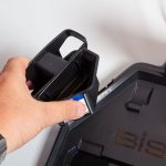 Bissell-CrossWave-Cordless-Test-Vergleich-Halter-fuer-Buersten