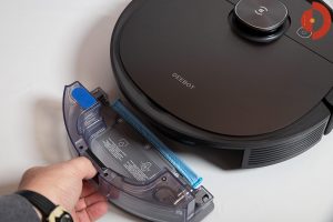 Deebot-Ozmo-T8-AIVI-Test-Saugroboter-normale-Wischmop-4