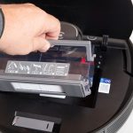Ecovacs-Deebot-Ozmo-T8-AIVI-Test-Schmutzfach-2