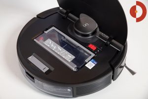 Ecovacs-Deebot-Ozmo-T8-AIVI-Test-Schmutzfach