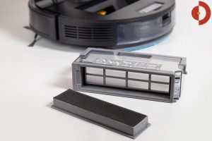 Ecovacs-Deebot-Ozmo-T8-AIVI-Test-Schmutzfach-4