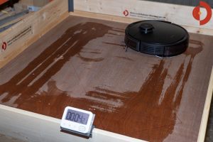 Ecovacs-Deebot-Ozmo-T8-AIVI-Test-Wischfunktion-Wasserverteilung-1