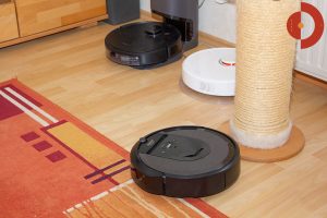 iRobot-Roomba-i7-Plus-Deebot-Ozmo-T8-AIVI-Roborock-Vergleich