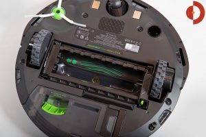 iRobot-Roomba-i7-Plus-Test-Buerstenhalterung