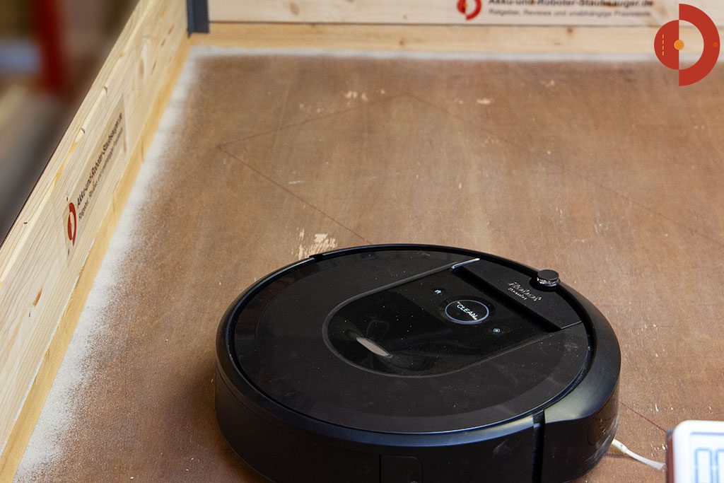 iRobot-Roomba-i7-Test-Hartboden-Randtest