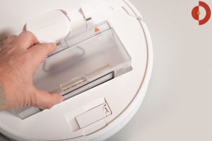 Dreame-D9-Mistral-Test-Saugroboter-Schmutzbehaelter