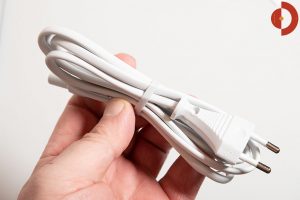 Dreame-D9-Test-Saugroboter-Netzkabel