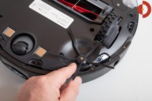 Roborock-S6-MaxV-Testbericht-Gummi-Seitenbuerste
