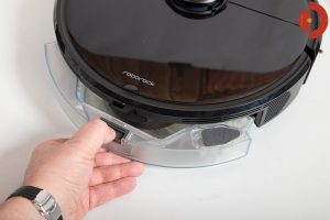 Roborock-S6-MaxV-Wischroboter-Test-Wassertank
