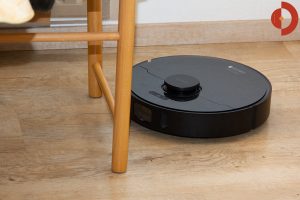 Dreame-Bot-L10-Pro-Test-Wohnraum-Stuehle
