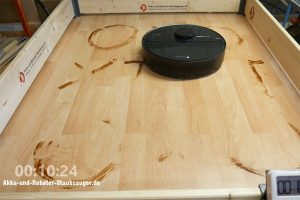 Dreame-Bot-L10-Pro-Wischroboter-Test-Laminat-10min