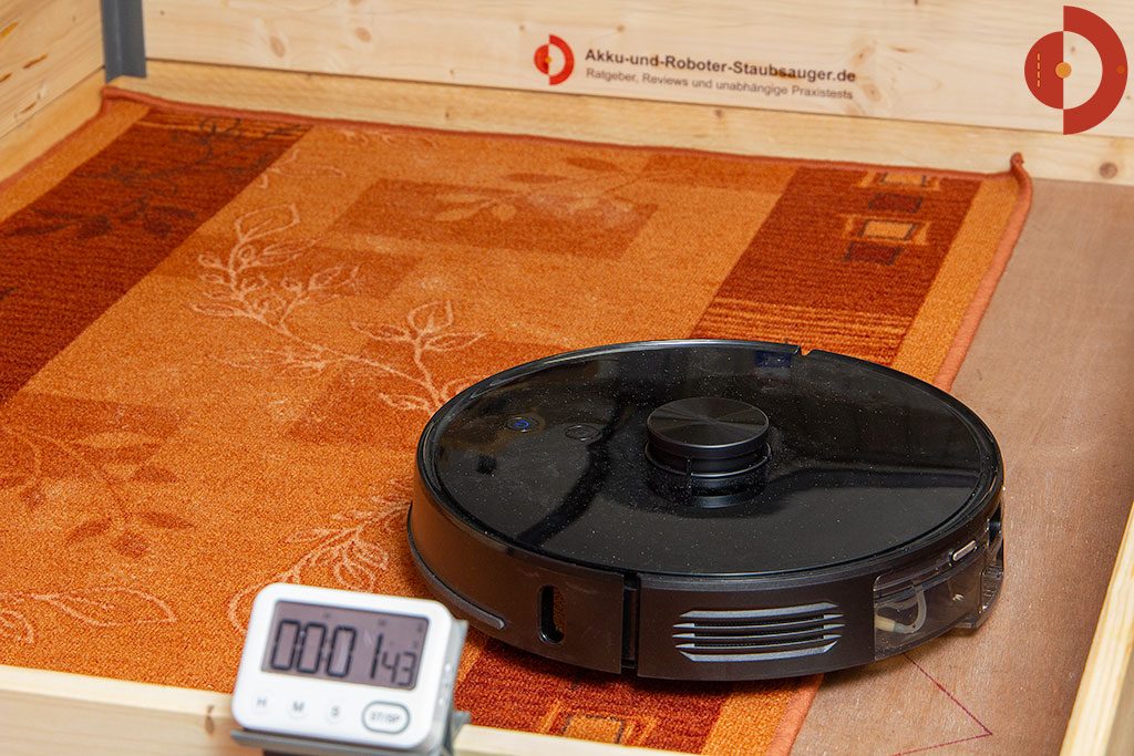 Viomi-S9-Saugroboter-Test-Laeufer-saugen-1