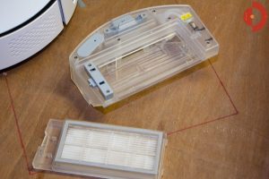 Roidmi-Eve-Plus-Test-Schmutzbehaelter-Wassertank